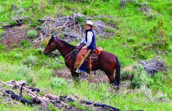 Clara and Ruidoso and Sydnee and Stamey riding out on their Mustangs. (Photos courtesy of Clara & Sydnee)